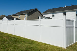 Vinyl fence installation in Pittsburgh